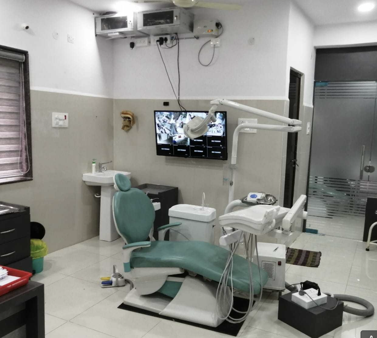 Sri Ananya Dental Hospital treatment room