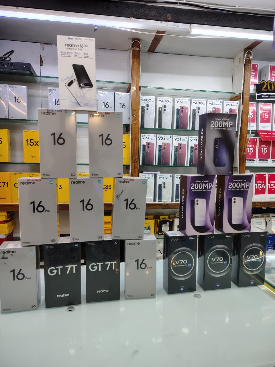 Best Mobile Phone Shop in Purulia - SHRUTI Latest Smartphones Display