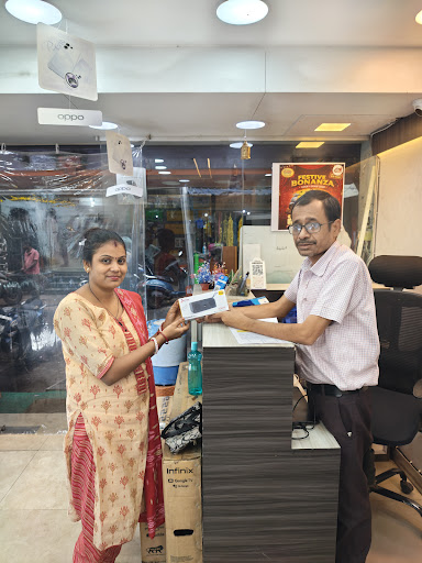Customer Assistance at SHRUTI Mobile Shop Purulia