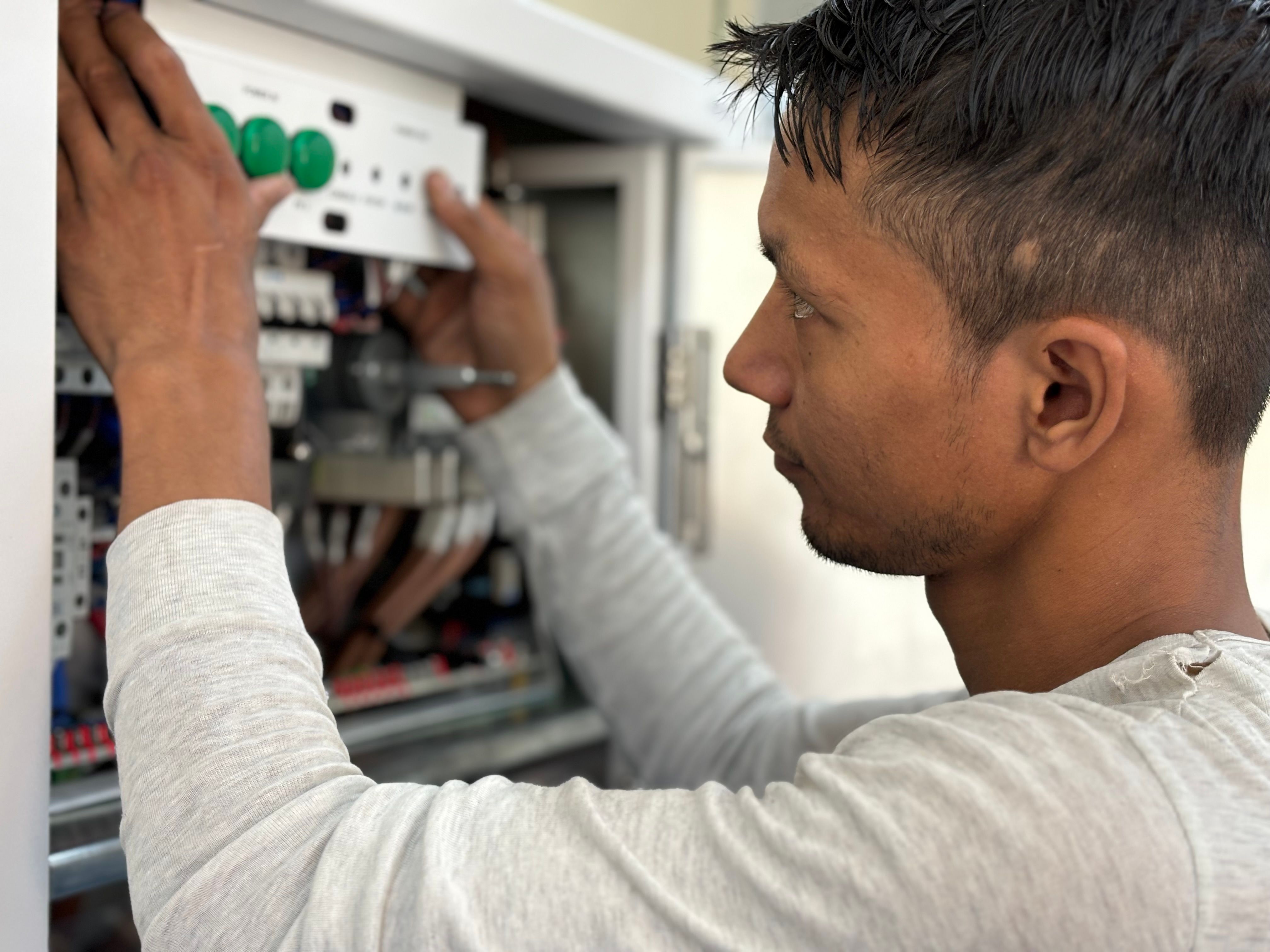 Electrical lighting installation home service in Gondia