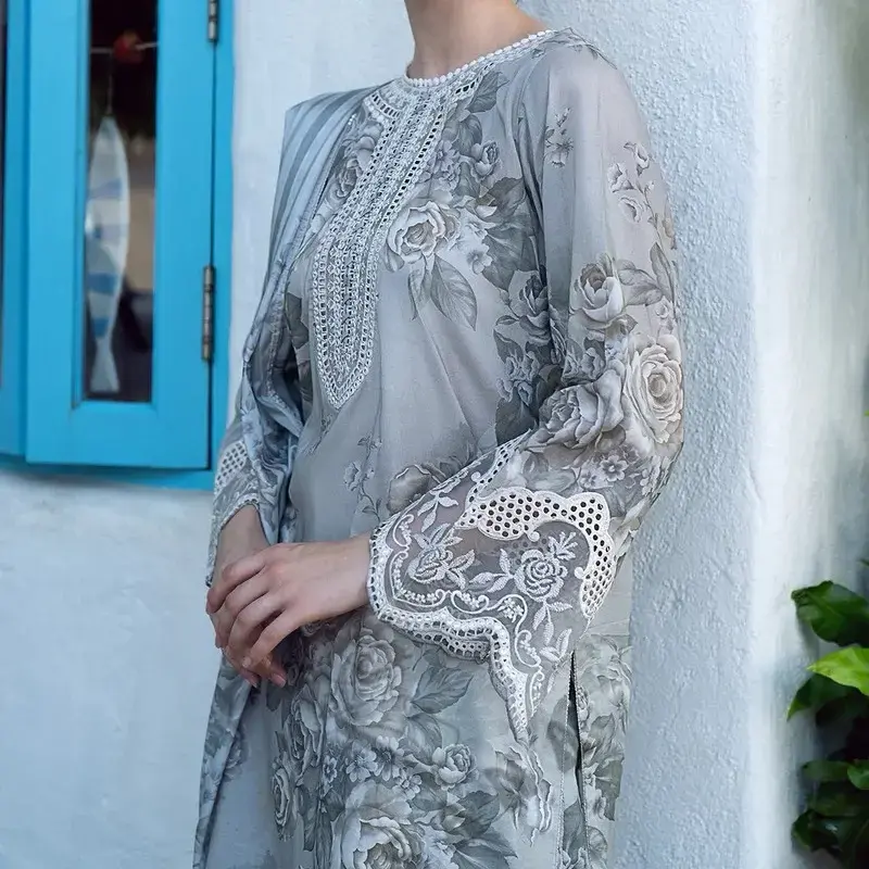 Ready-to-wear pret dresses and kurtas from Nooreahmadi Fashion Mumbai boutique