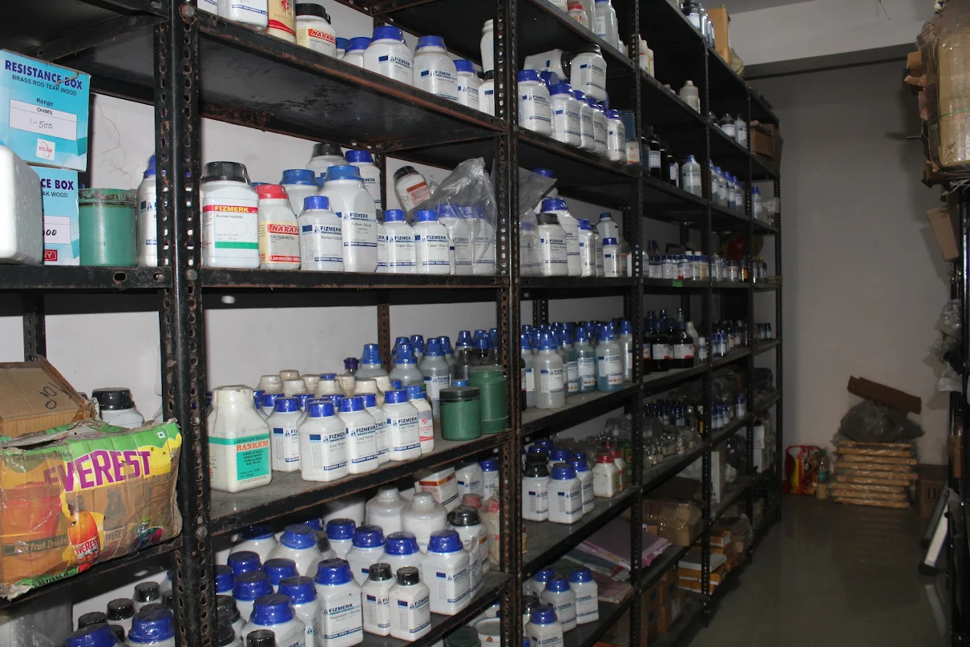 Modern pathology laboratory in Pune equipped with analysers and diagnostic instruments from Sai Agency