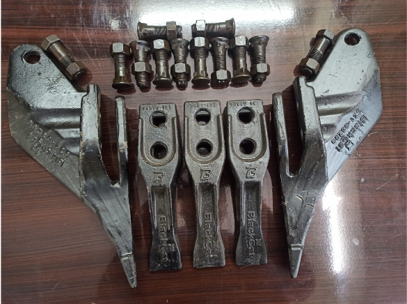 Tooth Side Cutter Kit BlackCat - Bucket Teeth Points for JCB Excavator - Ankit Earth Movers Delhi