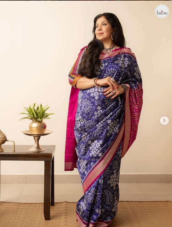 Handspun Khadi handloom sarees in natural fabric at Tarini Bangalore