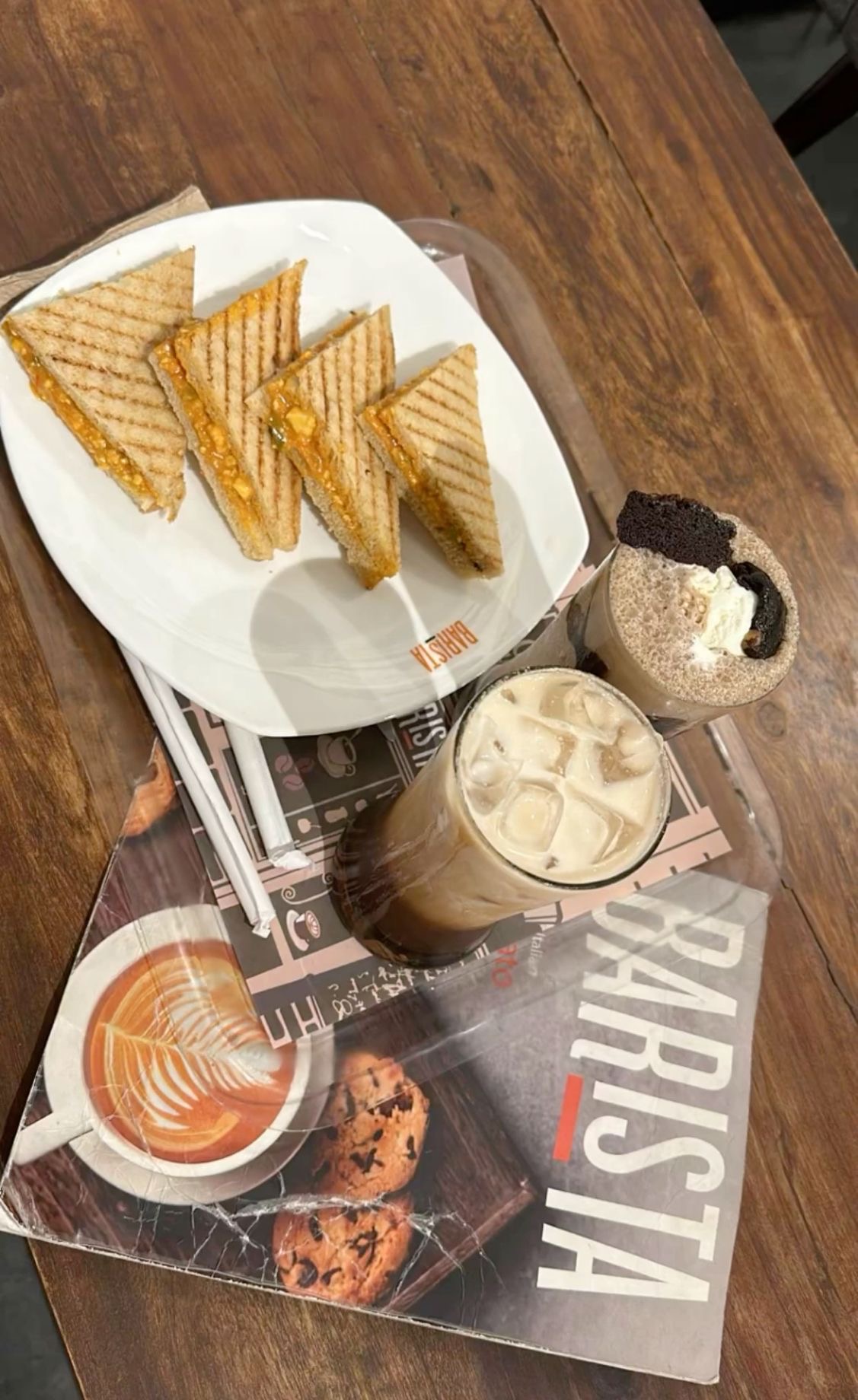 Cafe ambiance at BARISTA NH152