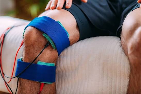 Expert physiotherapist and chiropractor rehabilitation services in Kondapur Hyderabad Telangana India