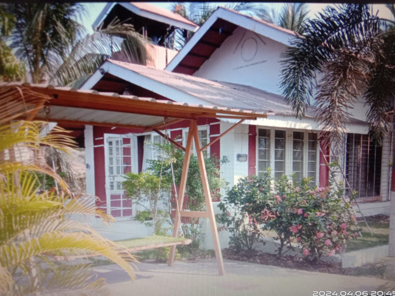 2 BHK Villa spacious living area at family homestay