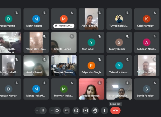 Evayog retreat participants